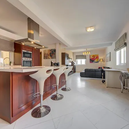 شقة Stunning 2br With Spacious Living In Ta'xbiex By 360 Estates Ta Xbiex
