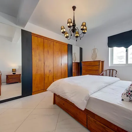 Stunning 2br With Spacious Living In Ta'xbiex By 360 Estates Ta Xbiex