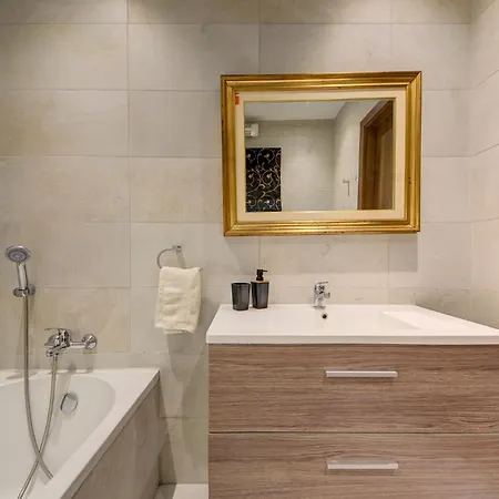 Stunning 2br With Spacious Living In Ta'xbiex By 360 Estates * Ta Xbiex