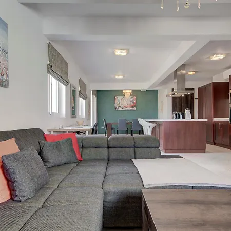 Stunning 2br With Spacious Living In Ta'xbiex By 360 Estates Ta Xbiex